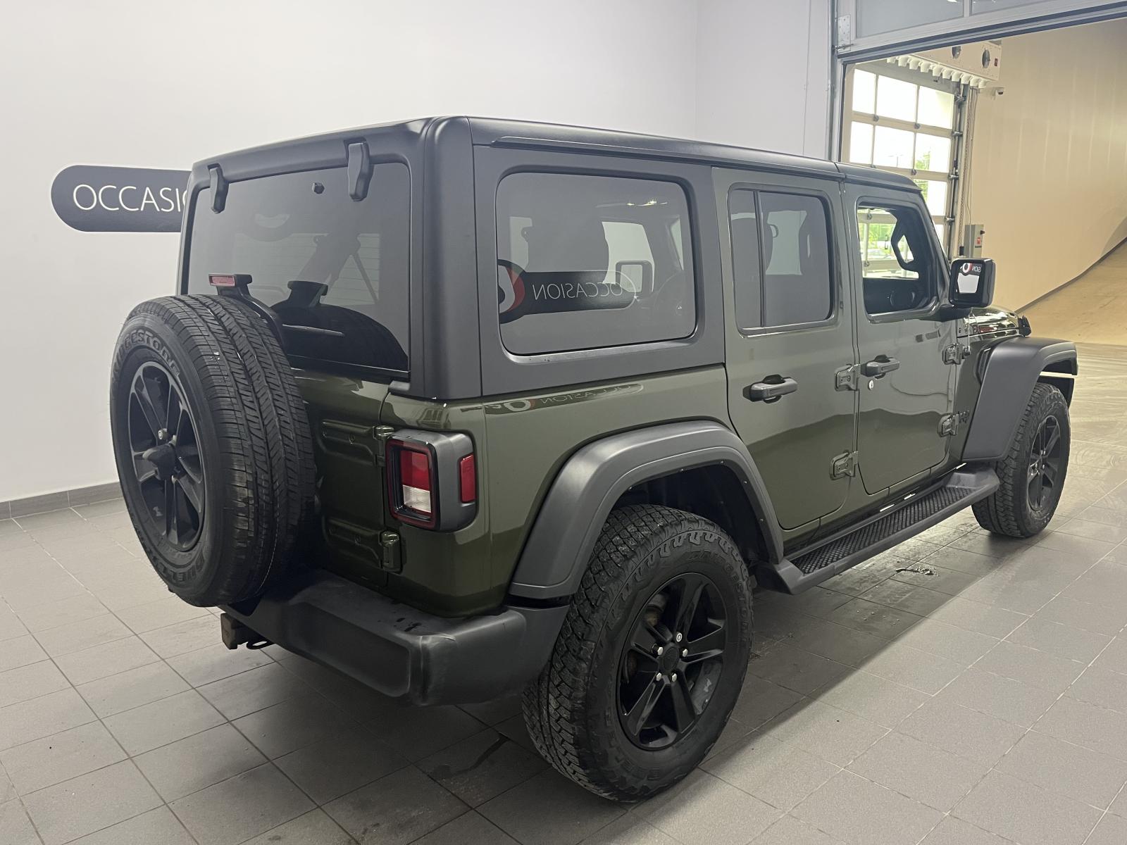 Jeep Wrangler Ultd Sport Altitude 2023 — photo 4