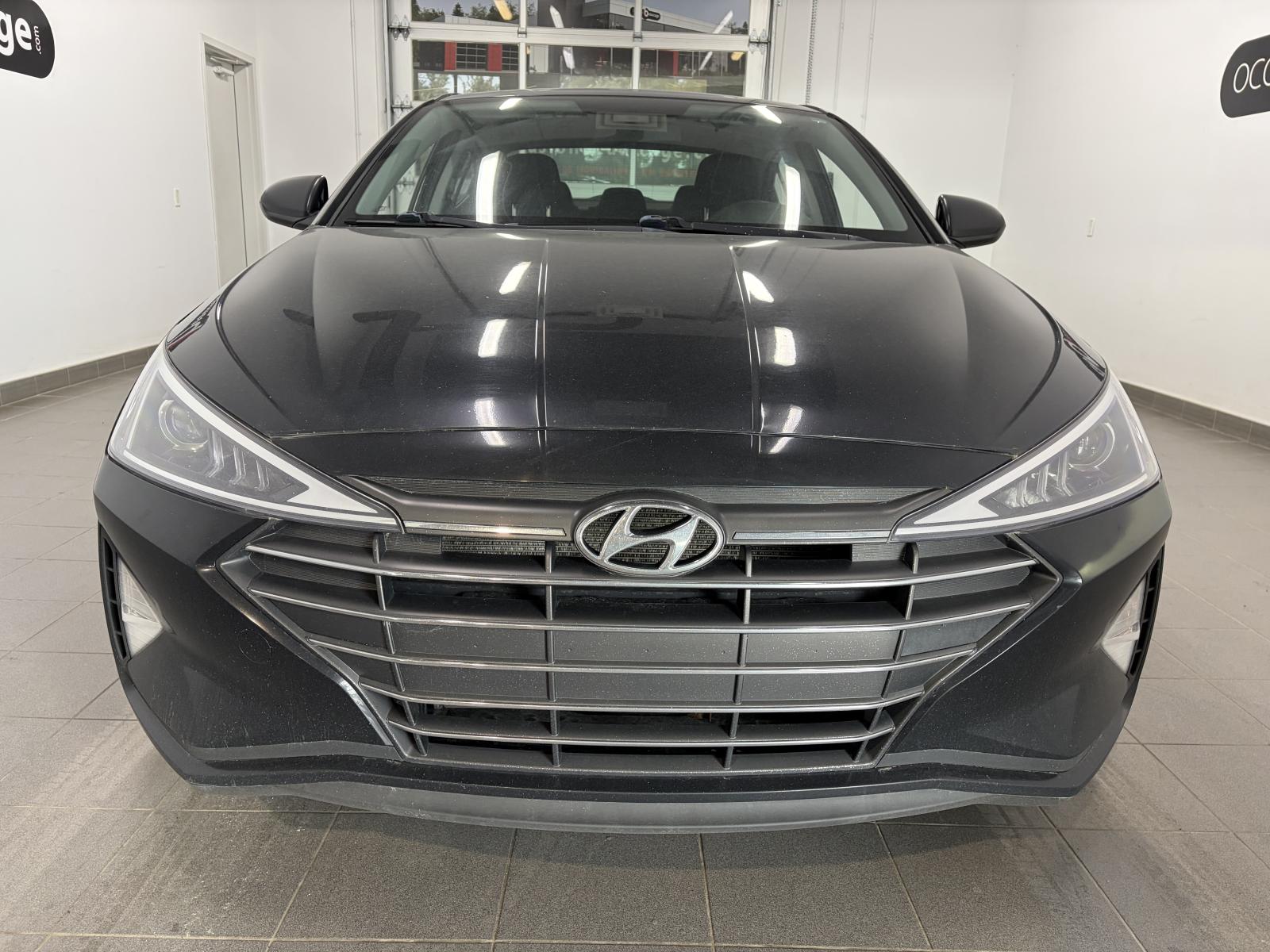 Hyundai Elantra Essential 2020 — photo 2