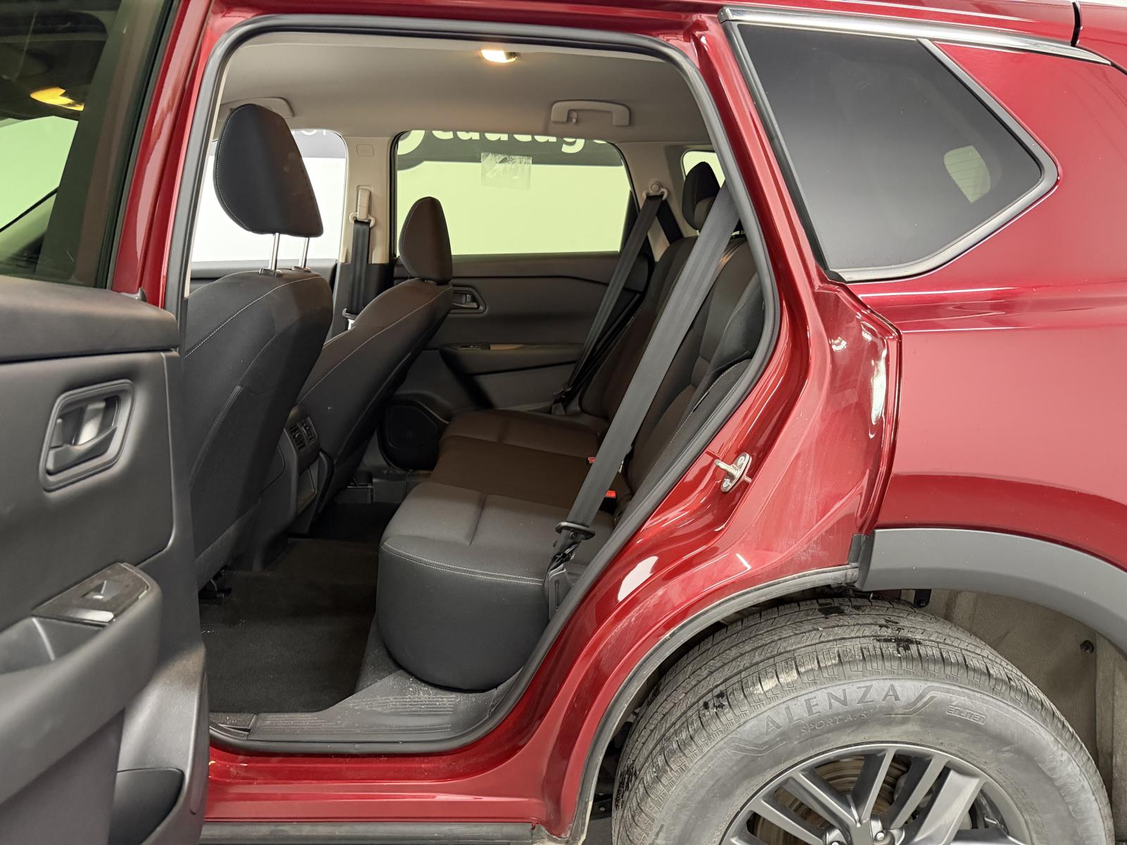 Nissan Rogue S 2024 — photo 8