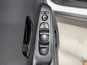 Miniature 9 Nissan Kicks S 2024
