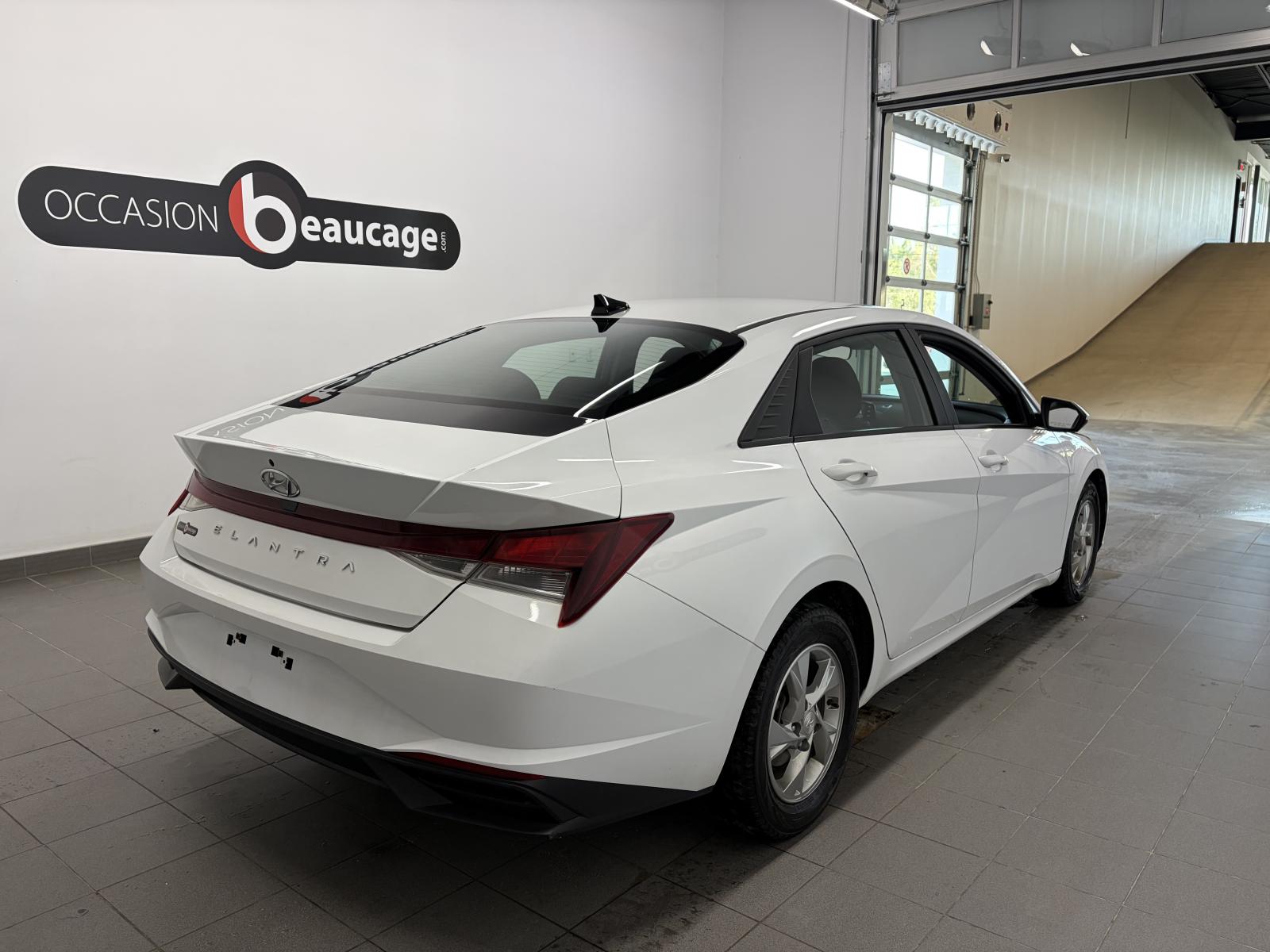 Hyundai Elantra Elantra 2023 — photo 4