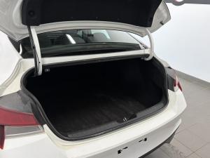 Miniature 17 Hyundai Elantra Elantra 2023