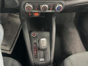 Miniature 11 Nissan Kicks Play S 2025