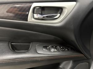 Thumbnail 8 Nissan Pathfinder SV 2020