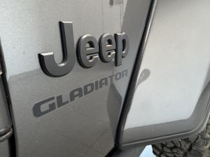 Miniature 5 Jeep Gladiator Willys 2022