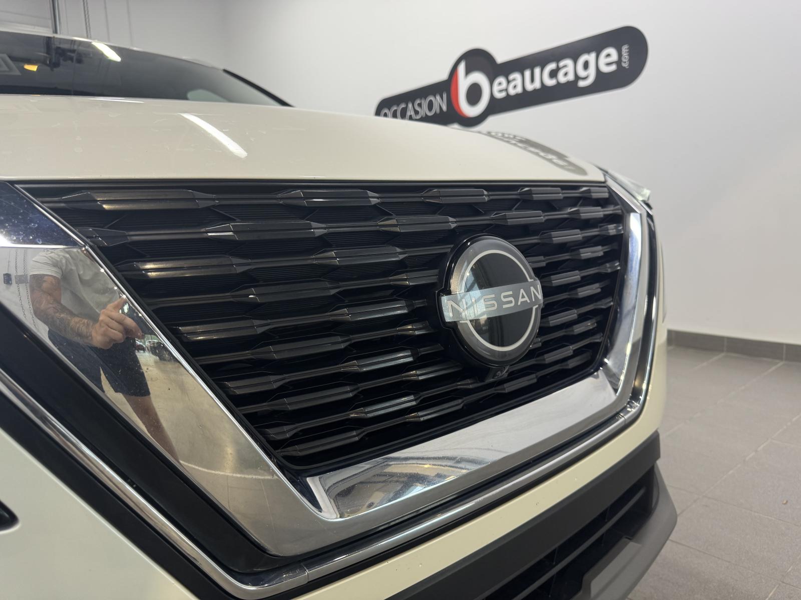 Nissan Rogue SV Moonroof 2023 — photo 3
