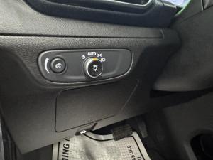 Miniature 12 Chevrolet Bolt EUV Premier 2022