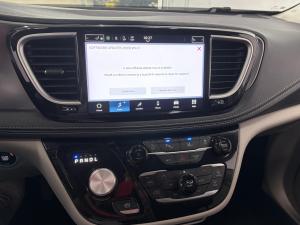 Miniature 10 Chrysler Pacifica Touring L 2024
