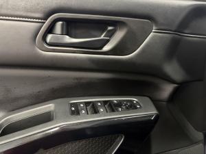 Thumbnail 7 Nissan Pathfinder SV 2024