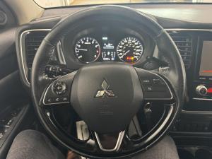 Miniature 11 Mitsubishi Outlander ES 2020