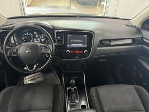 Miniature 19 Mitsubishi Outlander ES 2020
