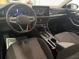 Miniature 18 Volkswagen Jetta Trendline 2025