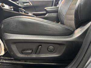 Miniature 10 Mitsubishi Outlander LE 2022