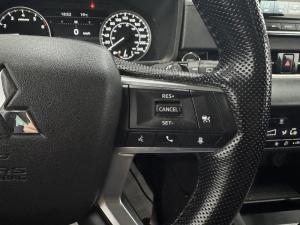 Miniature 13 Mitsubishi Outlander LE 2022