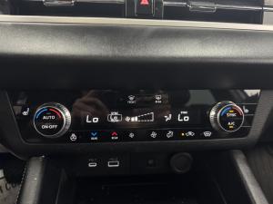 Miniature 16 Mitsubishi Outlander LE 2022