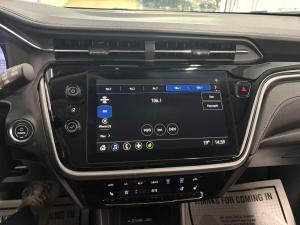 Miniature 10 Chevrolet Bolt EUV LT 2023