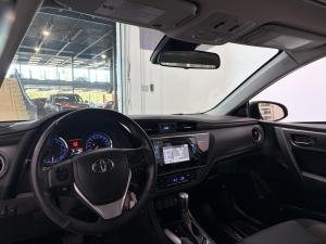 Miniature 14 Toyota Corolla LE 2018