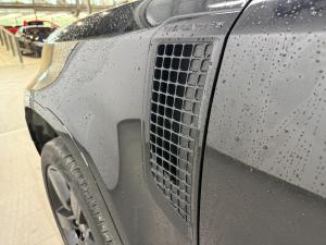 Miniature 9 Land Rover Defender 130 P400 SE 2023
