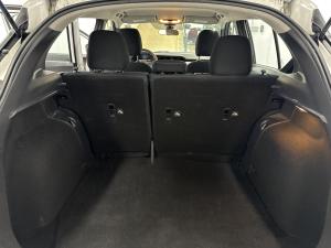 Miniature 13 Nissan Kicks S 2020
