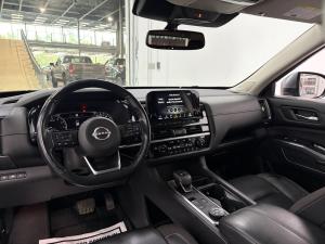 Miniature 16 Nissan Pathfinder SL 2022