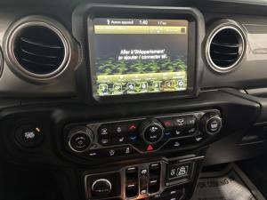 Miniature 9 Jeep Gladiator Overland 2023