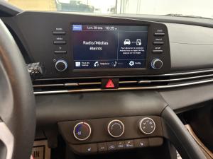 Miniature 8 Hyundai Elantra Essential 2022