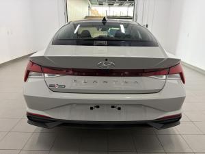 Miniature 5 Hyundai Elantra Essential 2022