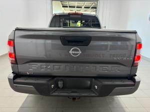 Miniature 5 Nissan Frontier SV 2023