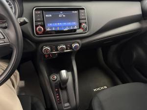 Miniature 9 Nissan Kicks Play S 2025