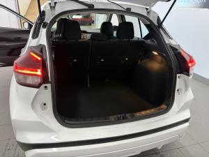Miniature 14 Nissan Kicks Play S 2025