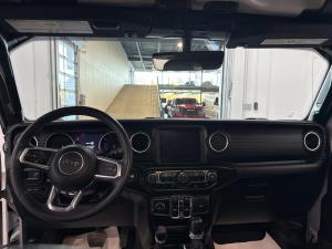 Miniature 18 Jeep Wrangler 4xe Sahara 2023