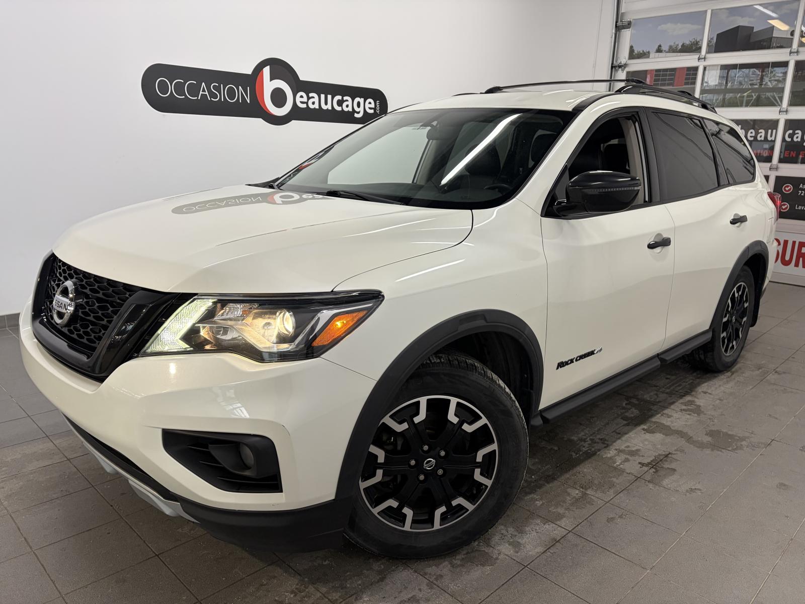 Image 1 Nissan Pathfinder SV 2020