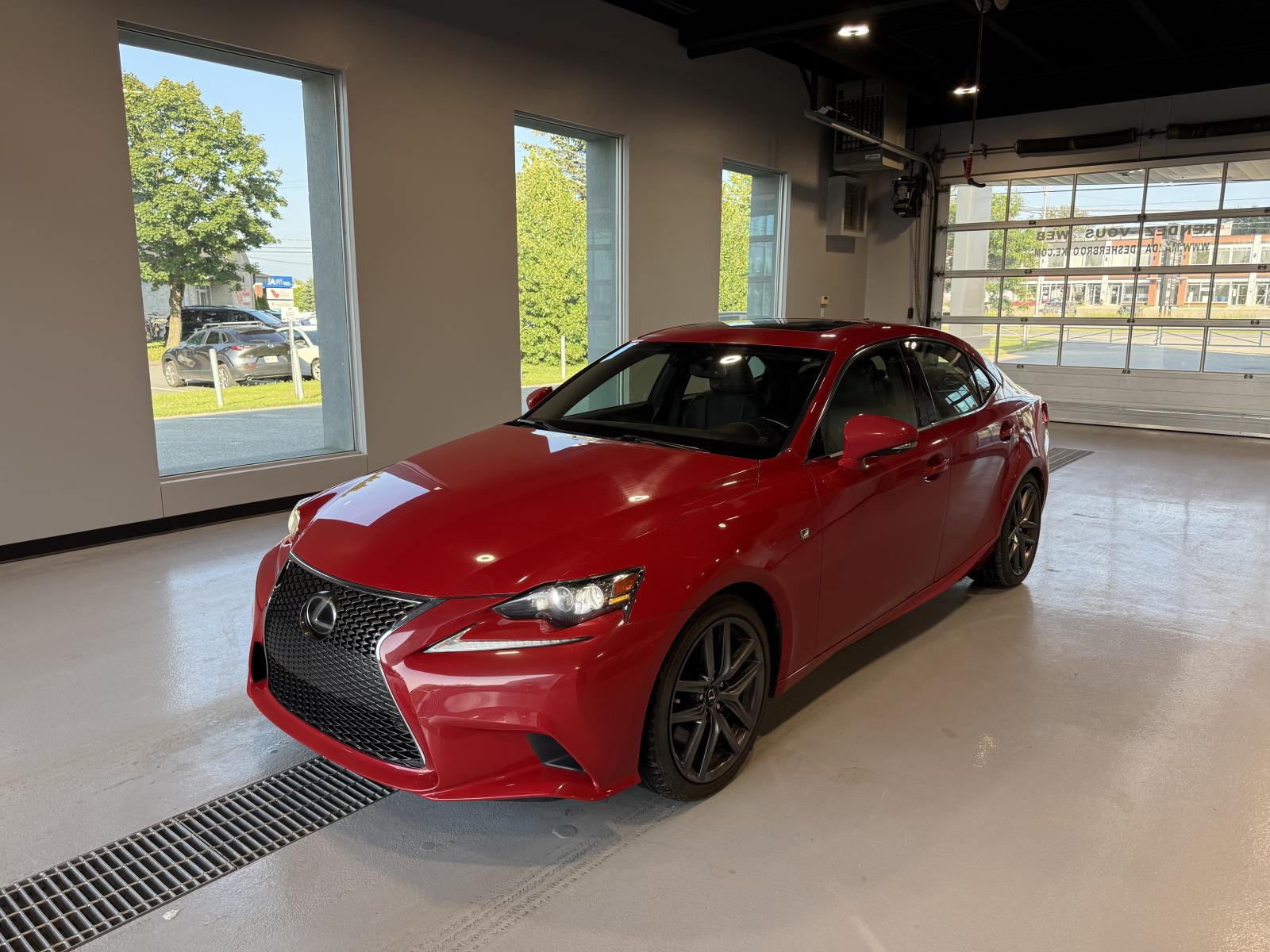 Lexus IS-Series 350 2016