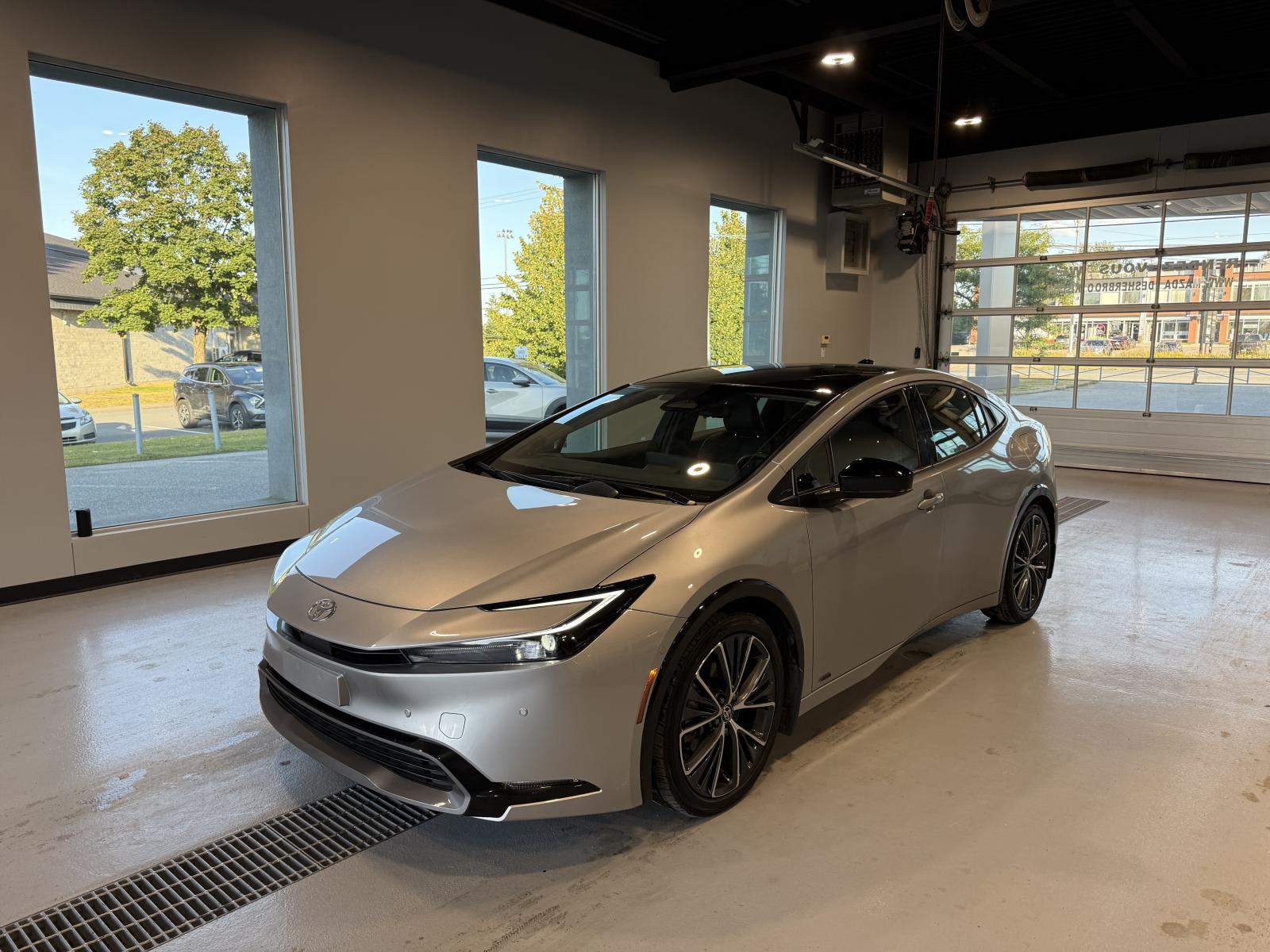 Toyota Prius Limited 2023