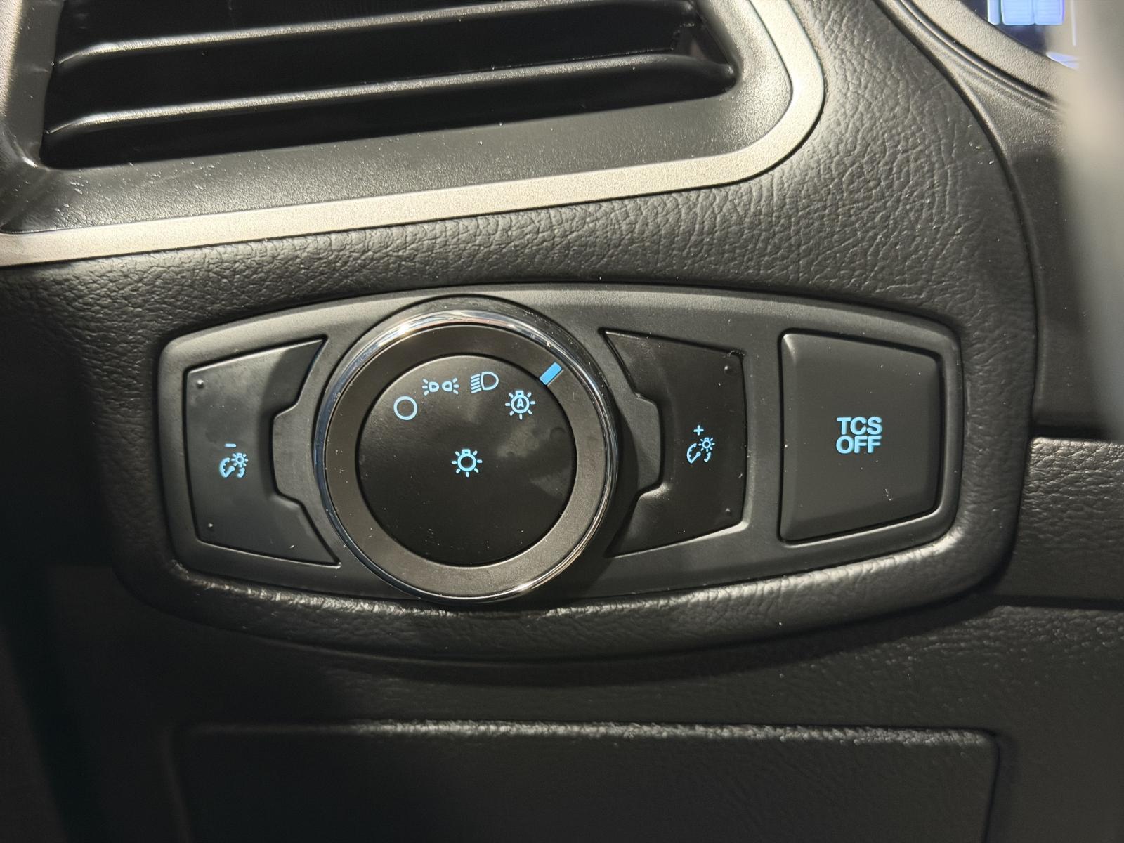 Image 12 Ford Edge SE 2023