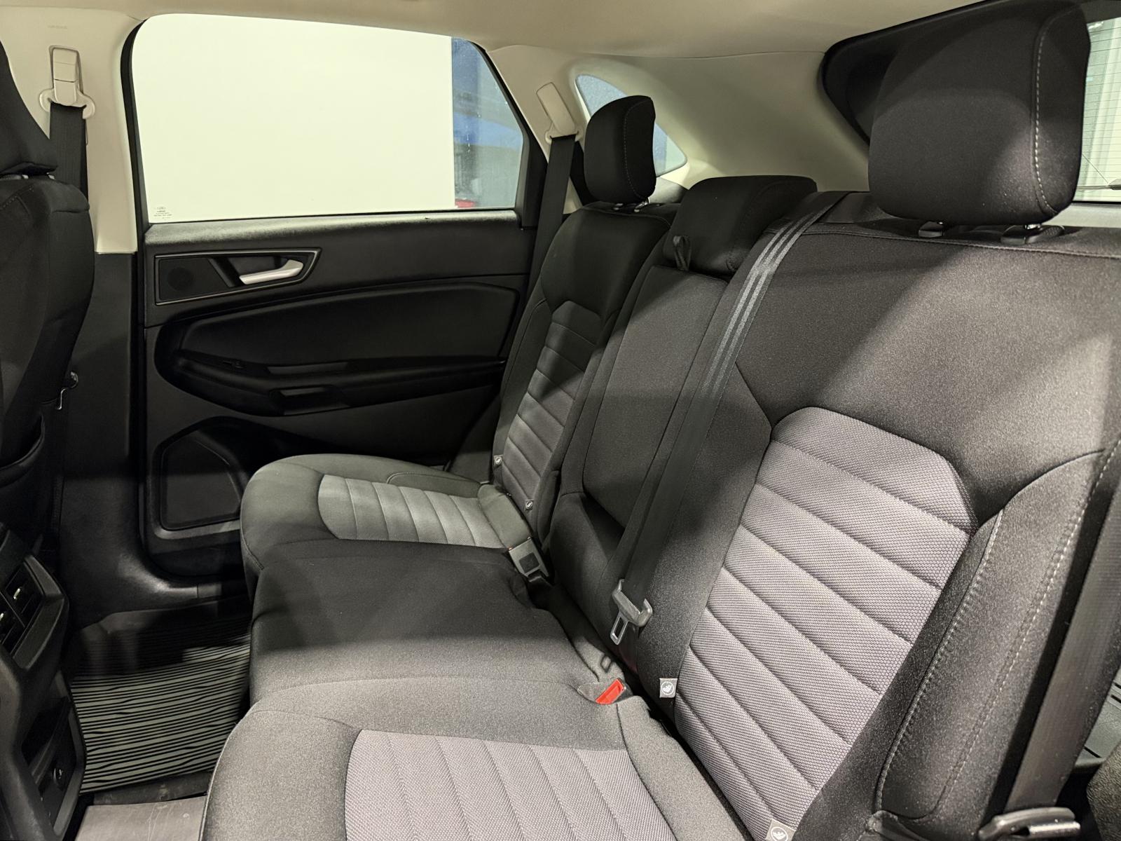 Image 8 Ford Edge SE 2023