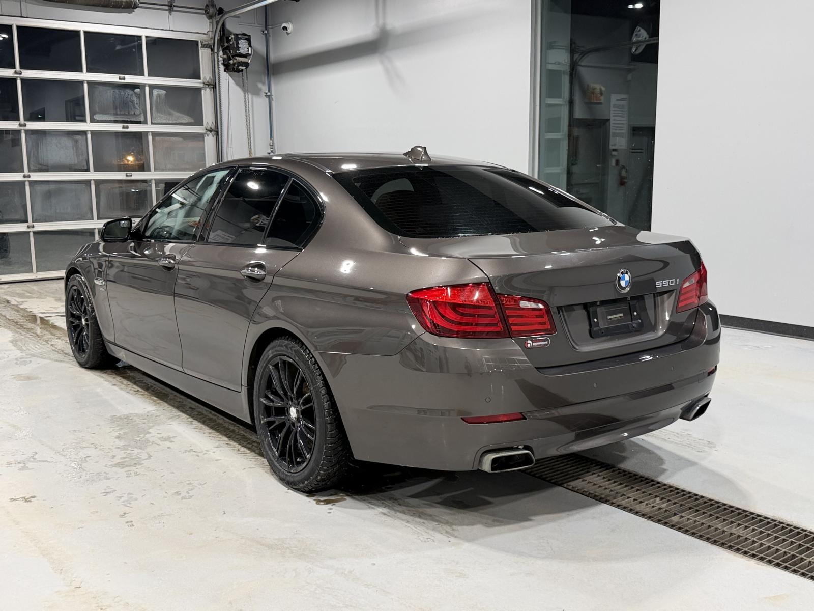 Image 4 BMW 5 550i xDrive 2011