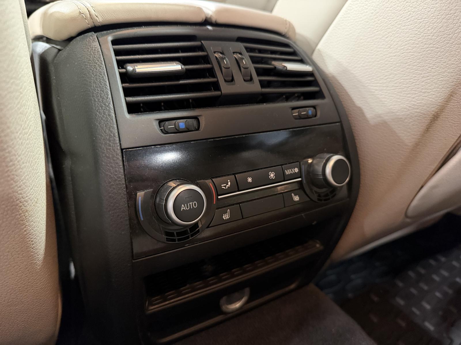 Image 10 BMW 5 550i xDrive 2011