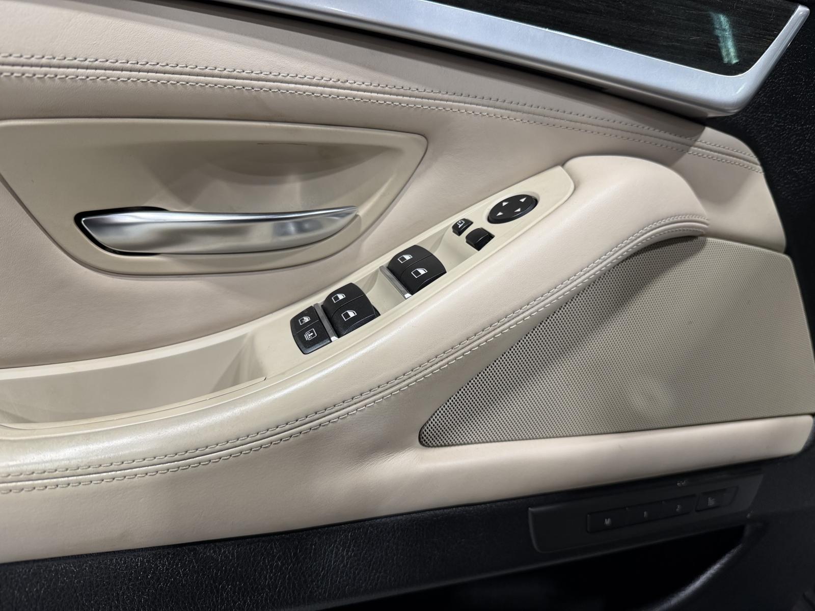 Image 15 BMW 5 550i xDrive 2011