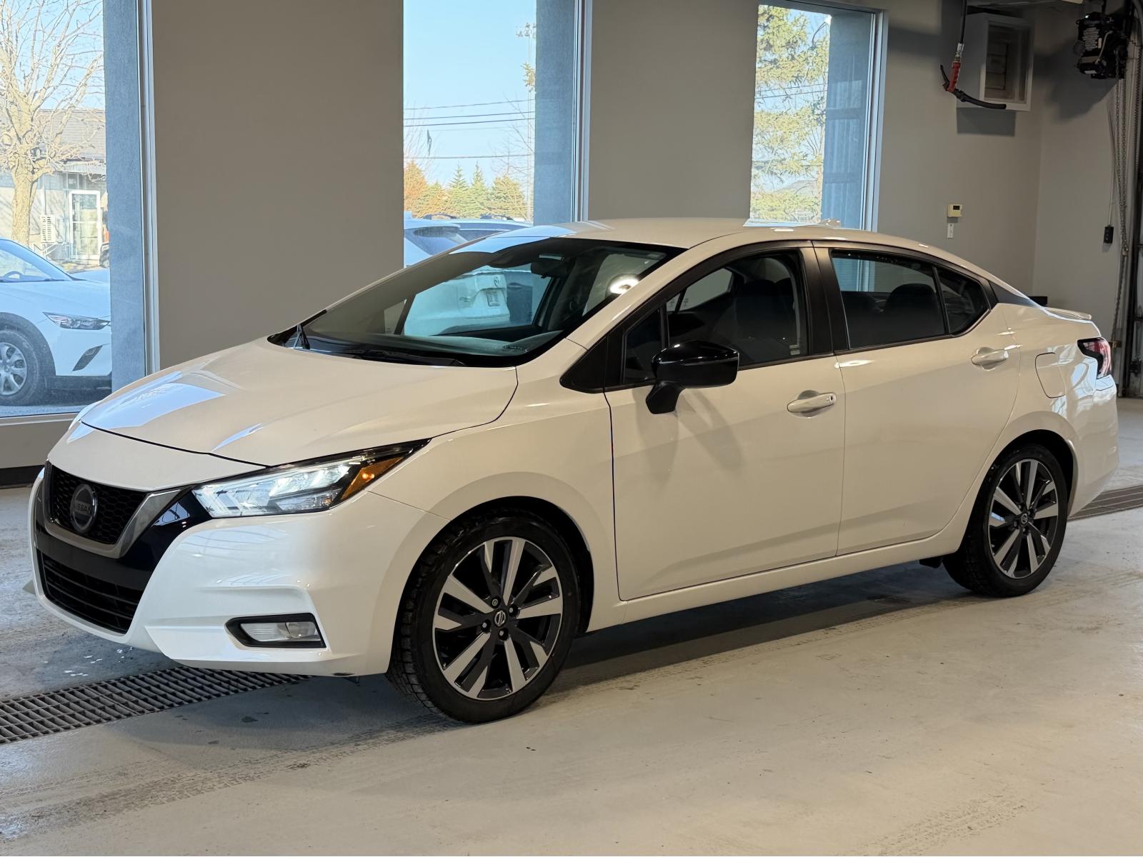 Nissan Versa SR 2021