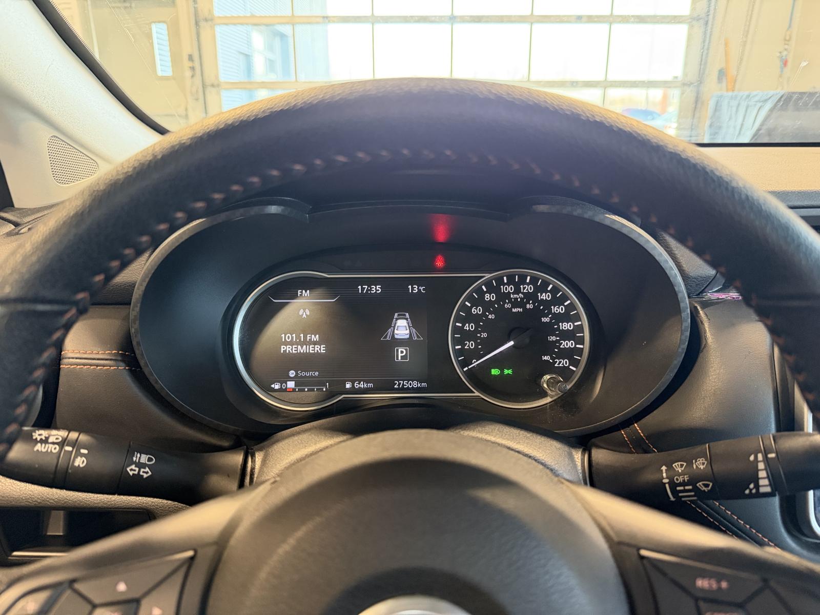 Image 12 Nissan Versa SR 2021