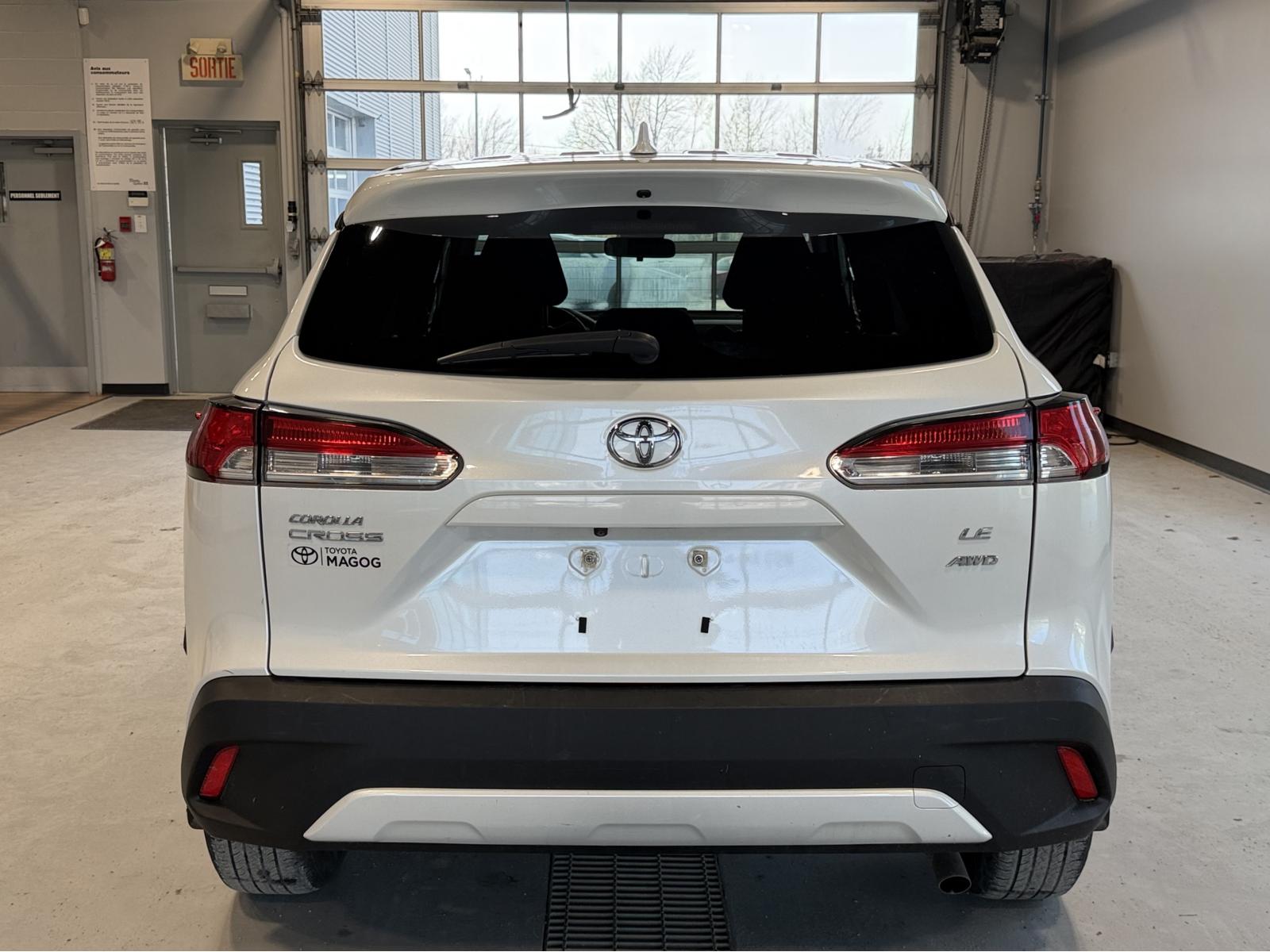 Toyota Corolla Cross LE 2022 — photo 5