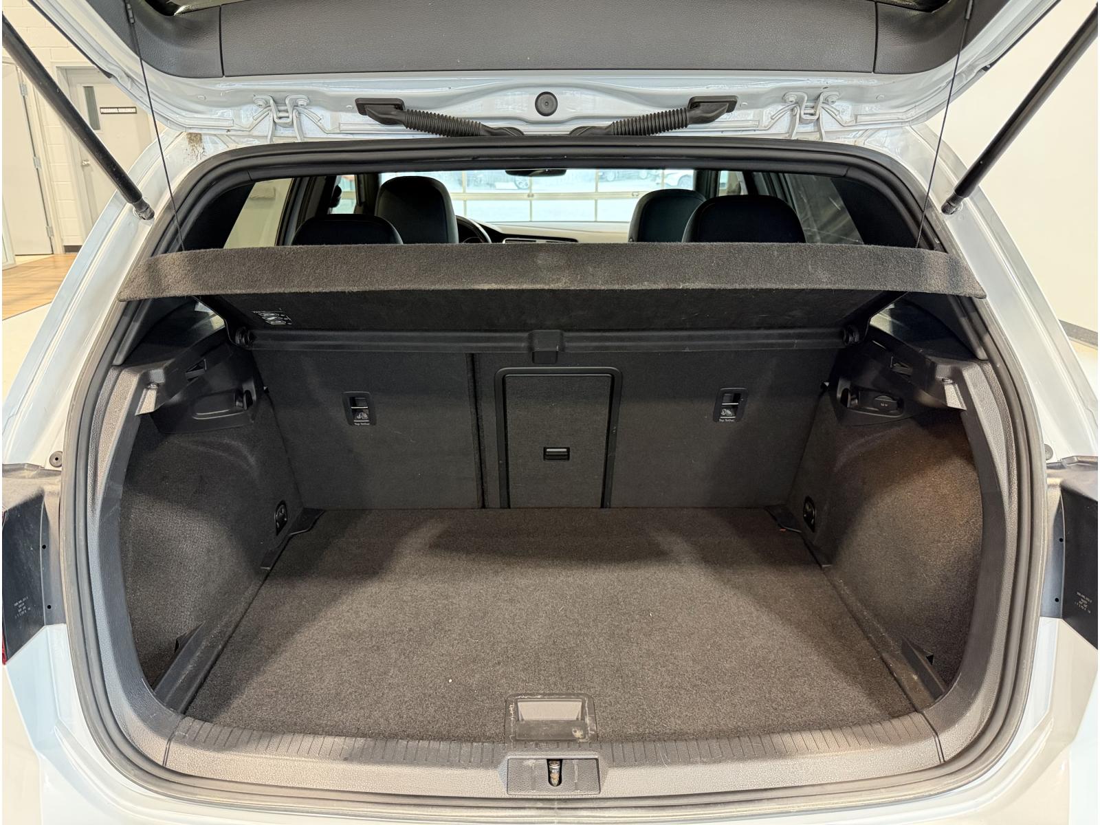 Volkswagen Golf GTI Autobahn 2018 — photo 6