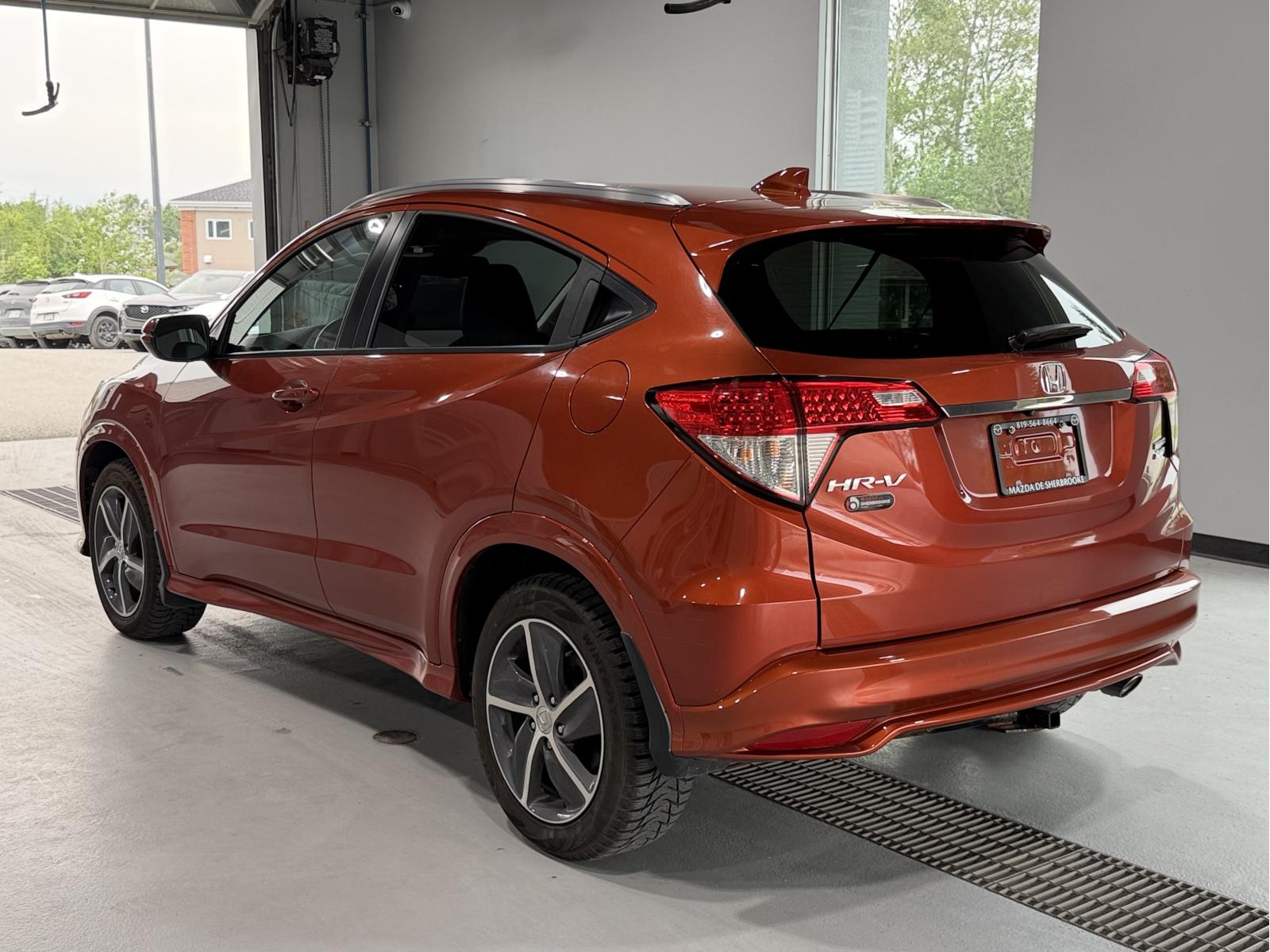 Honda HR-V Touring 2019 — photo 4