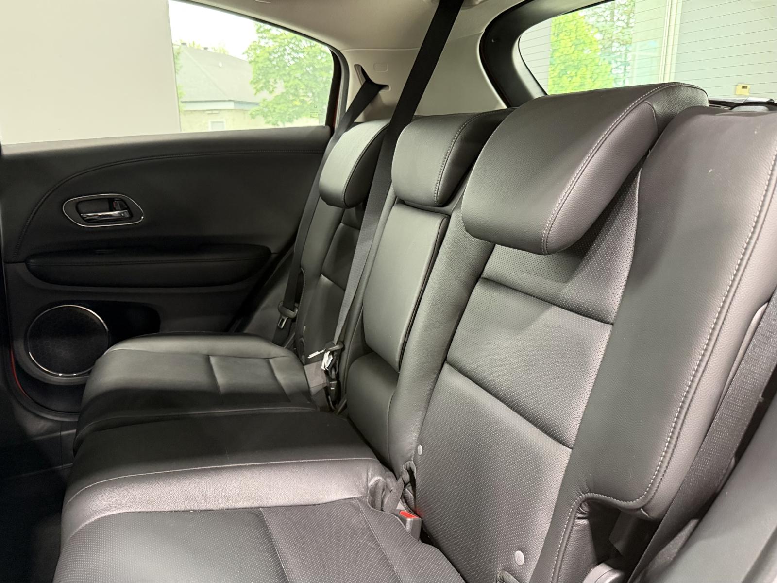 Honda HR-V Touring 2019 — photo 8