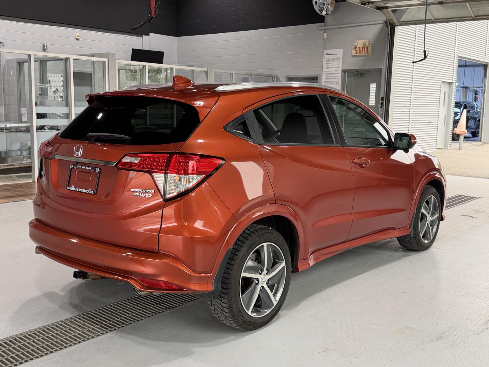 Honda HR-V Touring 2019 — photo 6
