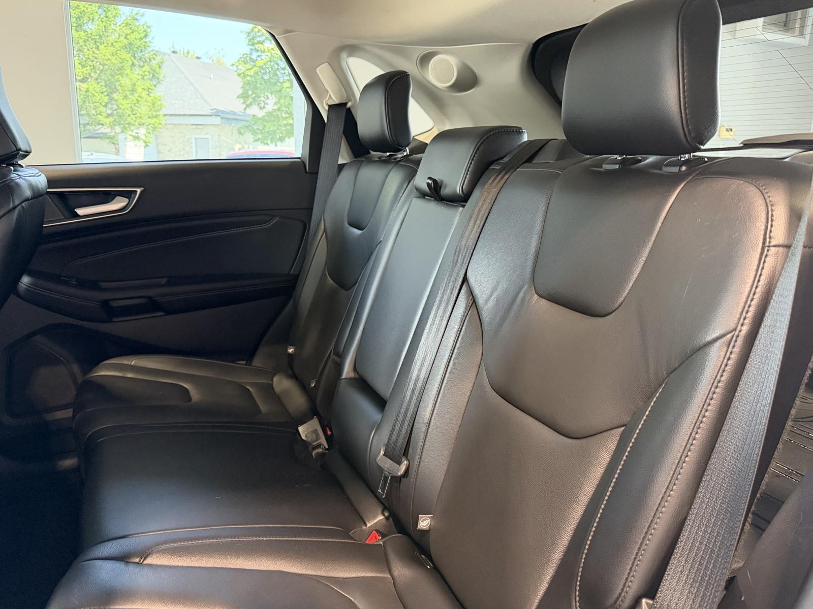 Ford Edge Titanium 2021 — photo 8