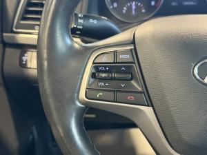 Miniature 12 Hyundai Elantra GLS 2017