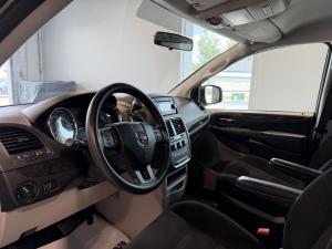 Miniature 12 Dodge Grand Caravan SE 2016