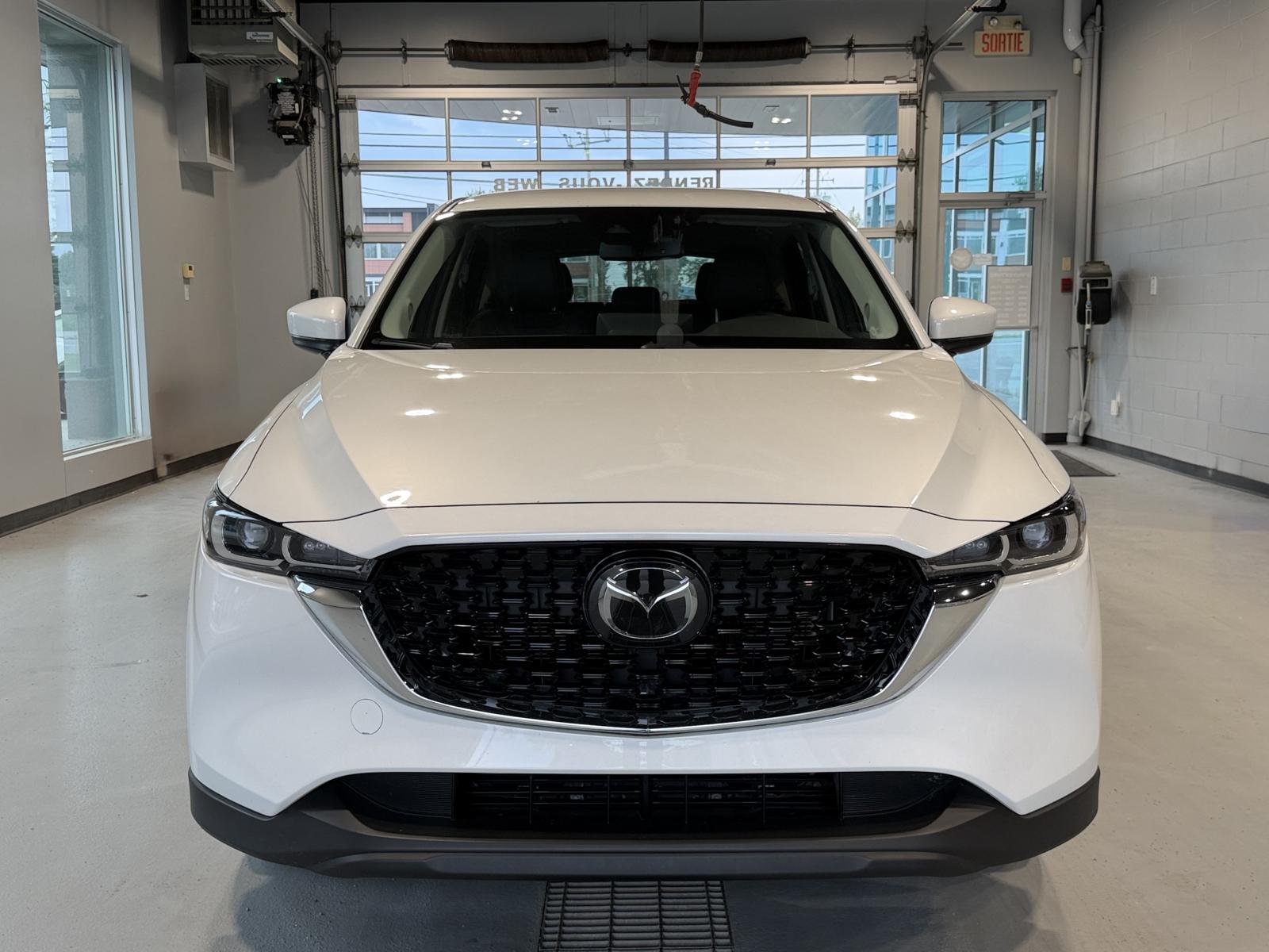 Mazda CX-5 GS 2023 — photo 8